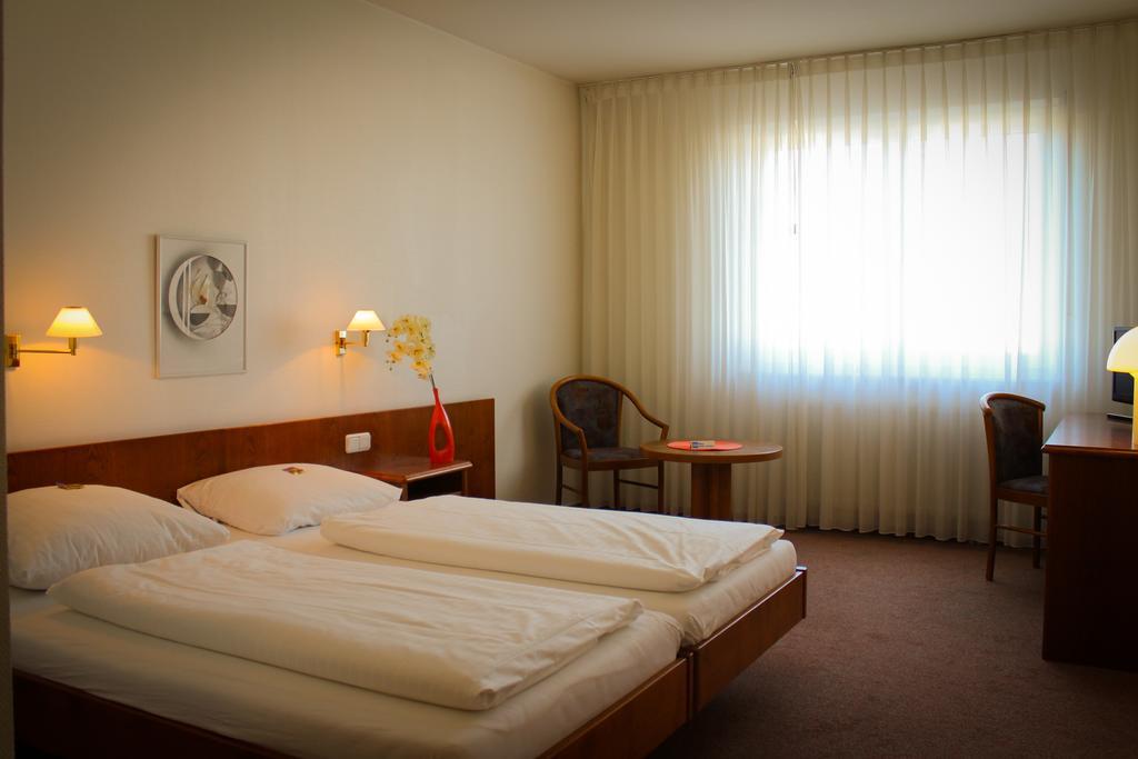 Hotel Post Rosbach vor der Höhe Kamer foto