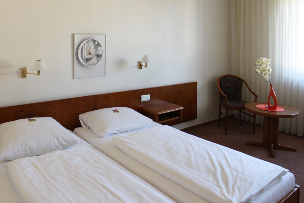 Hotel Post Rosbach vor der Höhe Kamer foto
